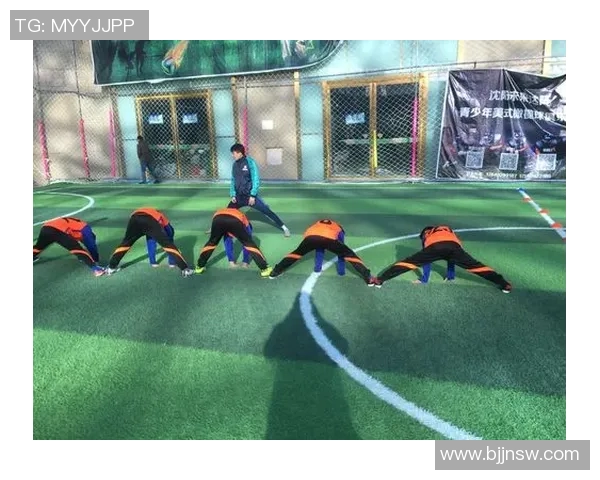 足球明星的独特技巧与训练方法揭秘助你提升球技 足球明星的独特技巧与训练方法揭秘助你提升球技