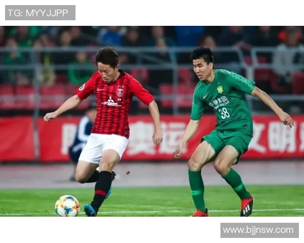 国安苏宁激烈对抗引发冲突视频曝光球迷热议赛场暴力行为