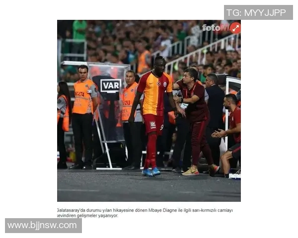 帕丘卡迎战墨西哥美洲争夺联赛关键三分的激烈对决 帕丘卡迎战墨西哥美洲争夺联赛关键三分的激烈对决