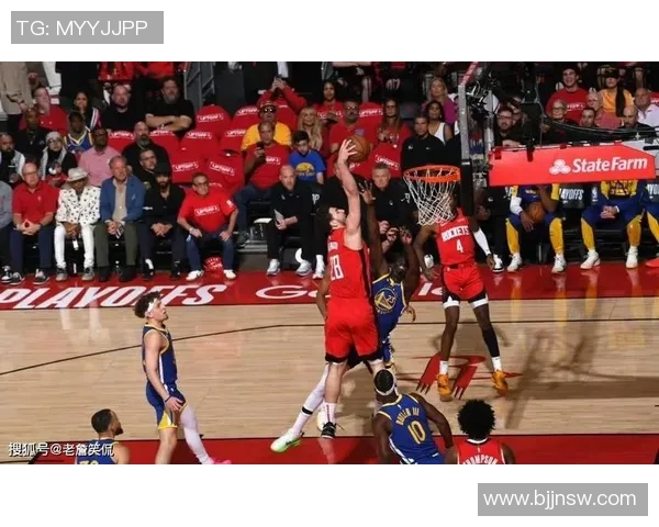 火箭与湖人季后赛首战精彩回顾与关键时刻分析